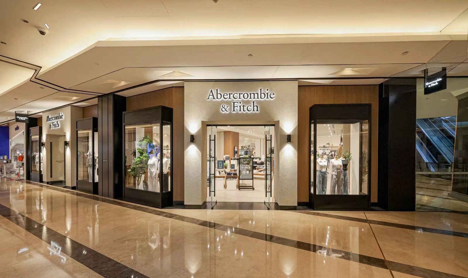 Tiffany flagship fit-out